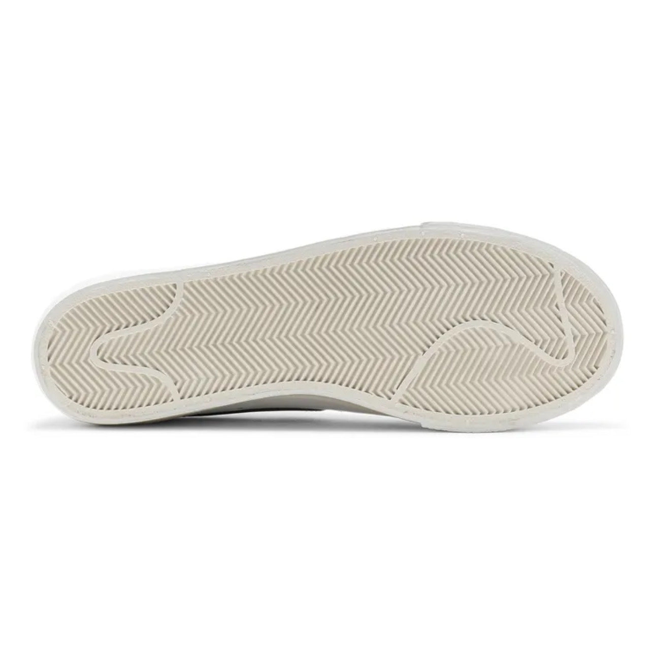 Nike Wmns Blazer Low Platform 'White Black'