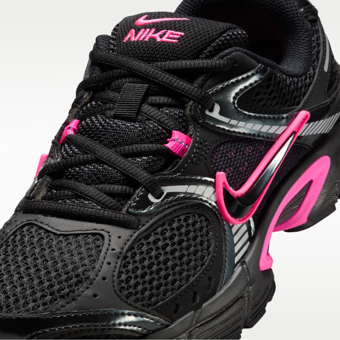 Nike V5 RNR Pink Black