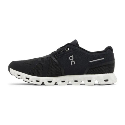 On Running Cloud 5 Black/White