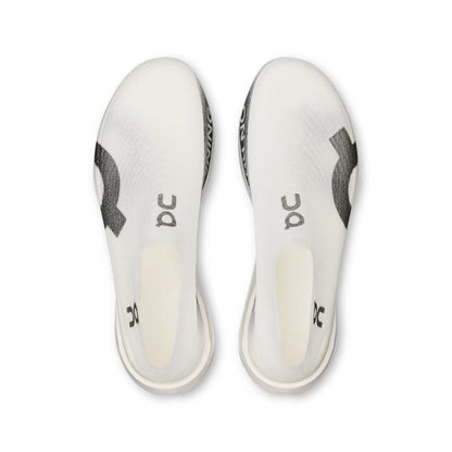 ON Cloudboom Strike LightSpray 'White / Black'