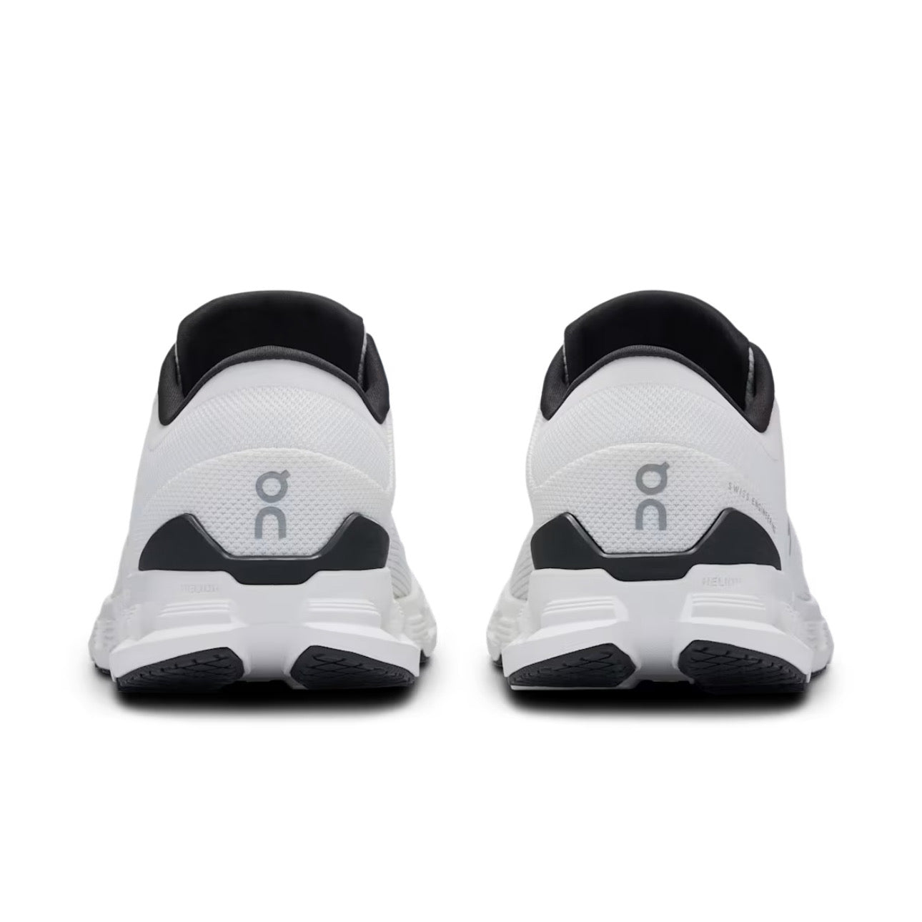 On Running Cloud X4 'Black Ivory'