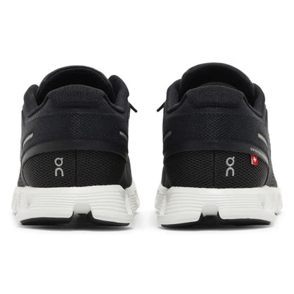 On Running Cloud 5 Black/White