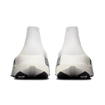 ON Cloudboom Strike LightSpray 'White / Black'